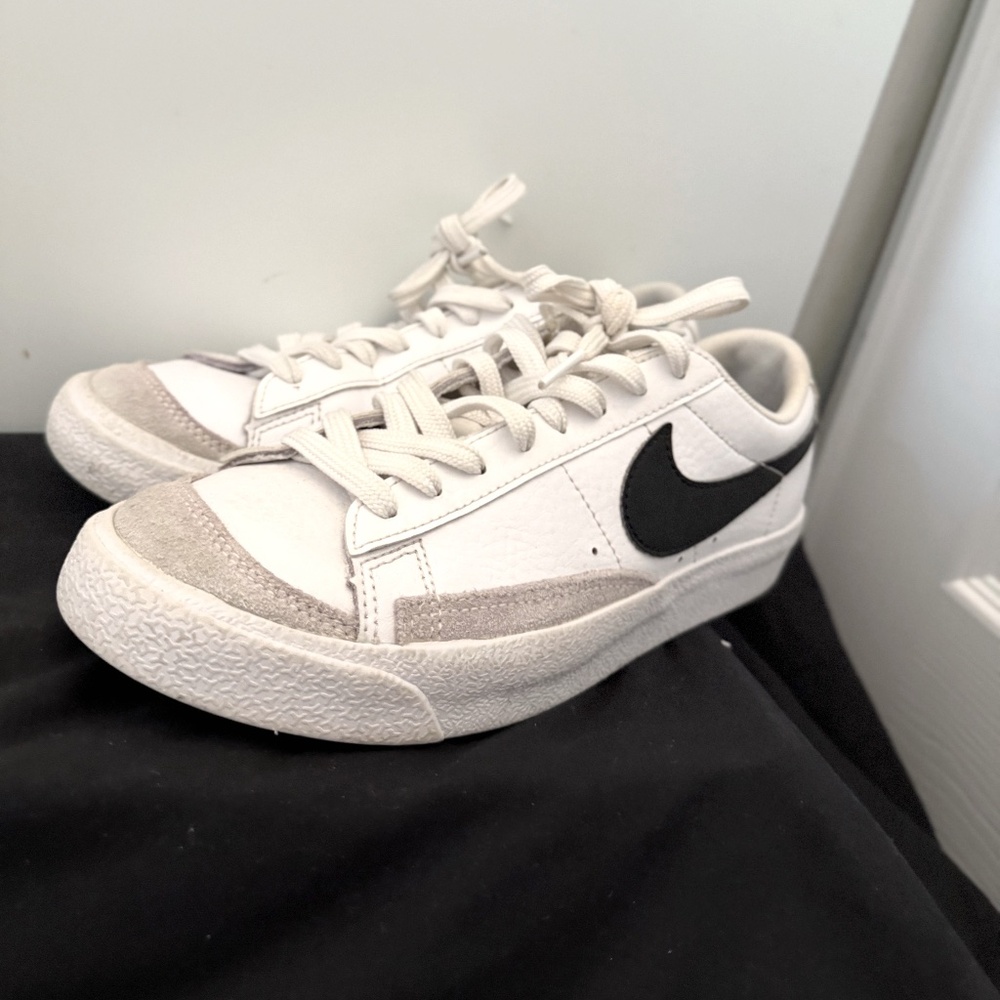 nike sneakers